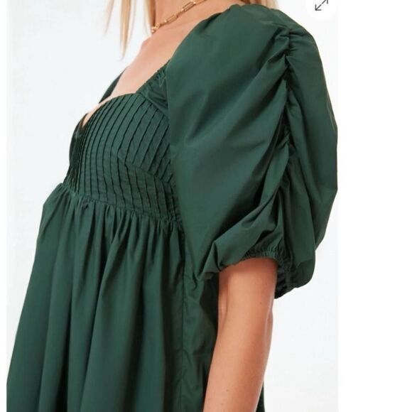 Hyacinth House Tuckernuck Sasha Mini Emerald Green Puff Sleeve Babydoll dress M - Picture 3 of 8
